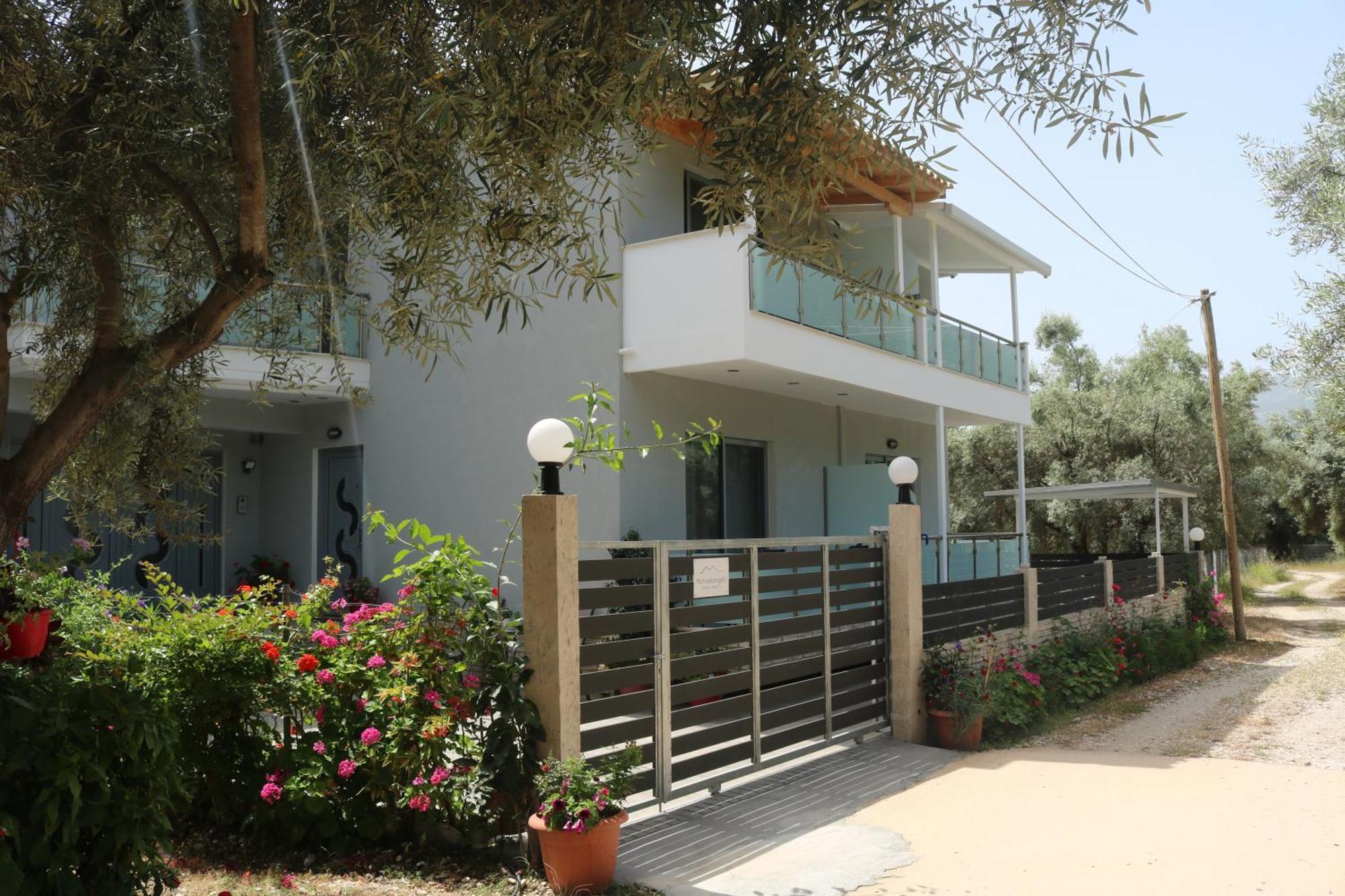 Michaelangelo Nydri (Lefkada)